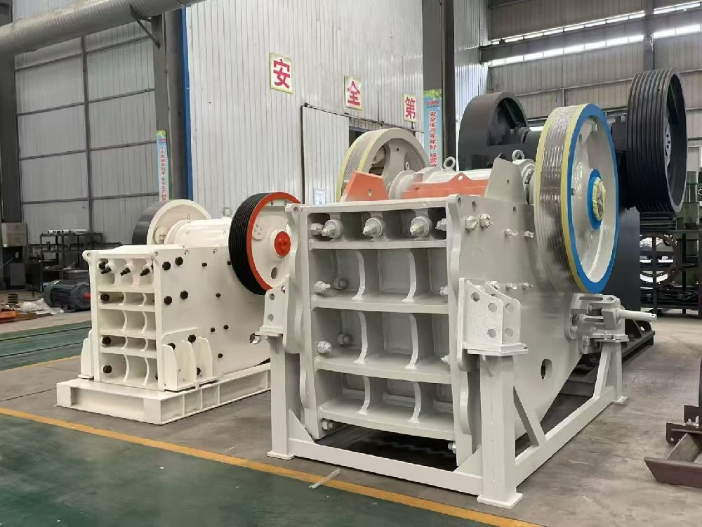 How to detect cracks in the hammer head of a hammer crusher? How to predict the wear of the hammer head of the equipment?
